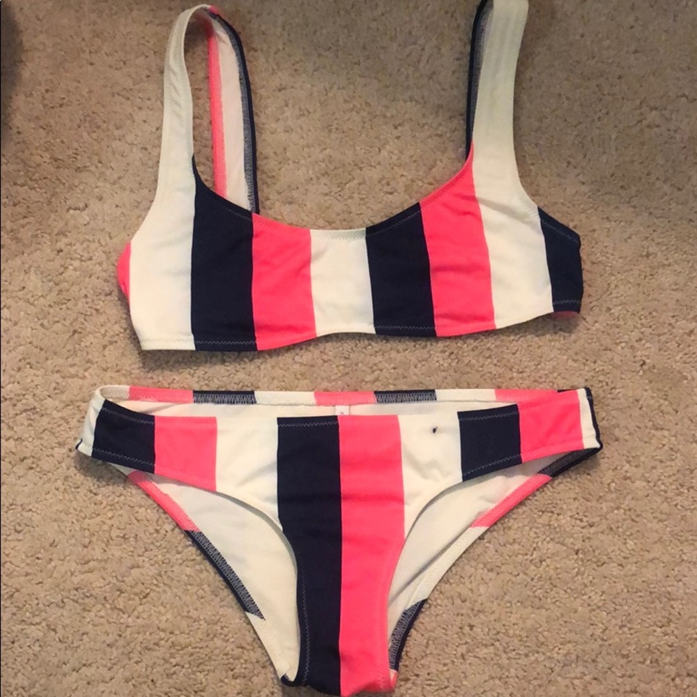Solid & Striped bikini